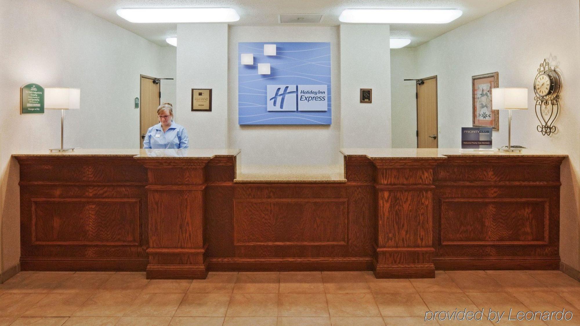 Holiday Inn Express Hotel & Suites Chickasha By Ihg Dalaman gambar